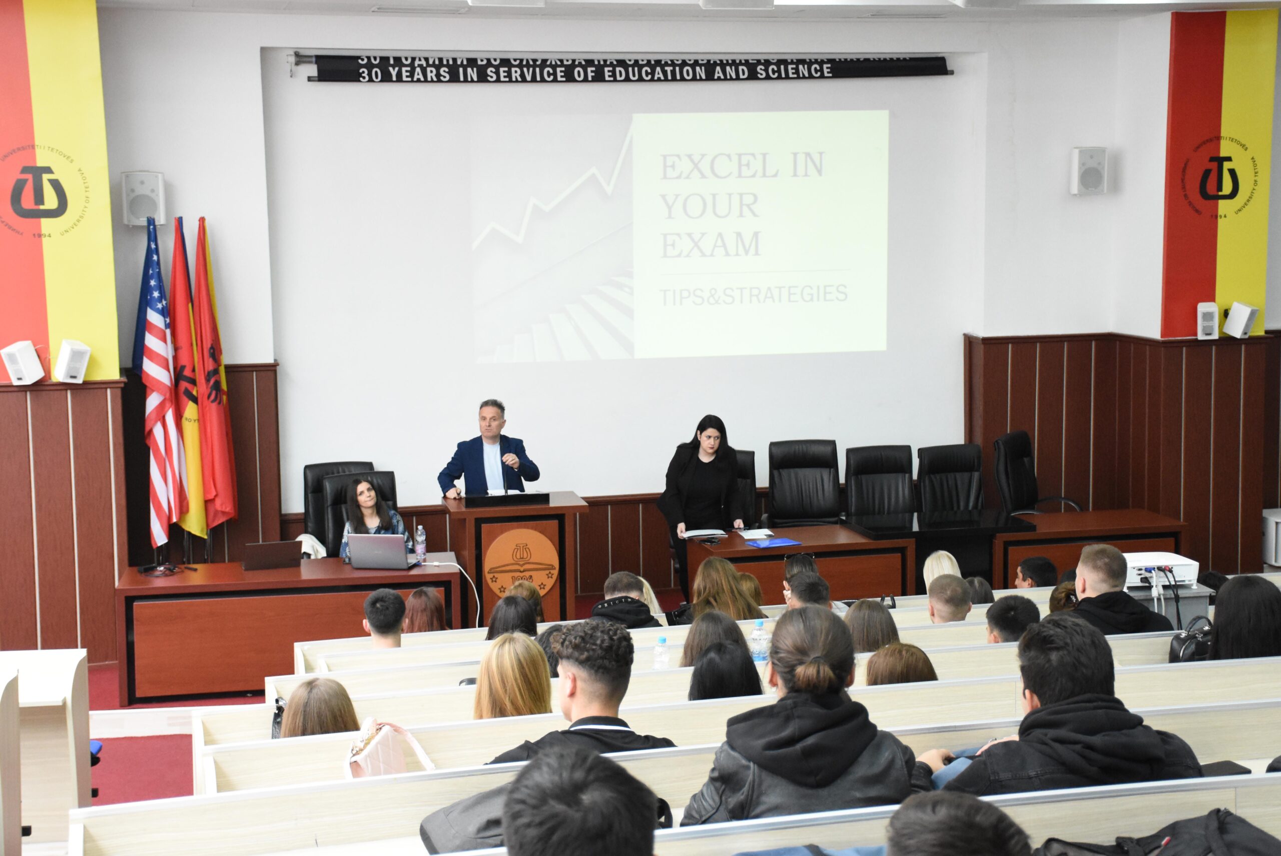 Fakulteti Filologjik i Universitetit të Tetovës organizoi trajnimin njëditor  Ndriço rrugën tënde drejt suksesit 