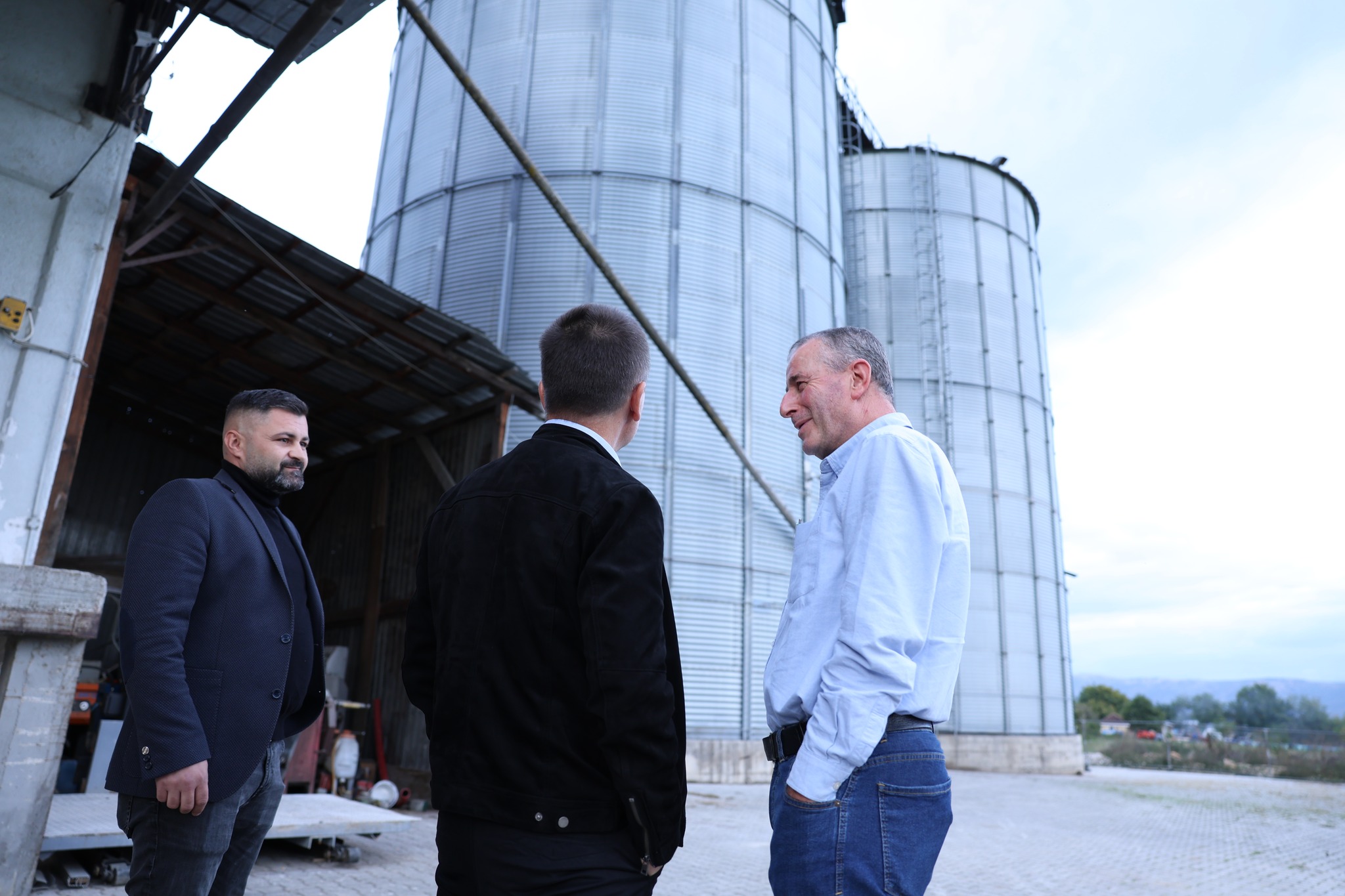 Bilall Kasami viziton bizneset lokale në Poroji dhe Xhepçisht  Përkrahja ndaj sektorit privat  prioritet i qeverisjes komunale