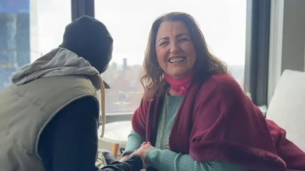 11-muaj-pa-te-takuar-parashqevi-simaku-emocionon-me-fjale-per-te-birin