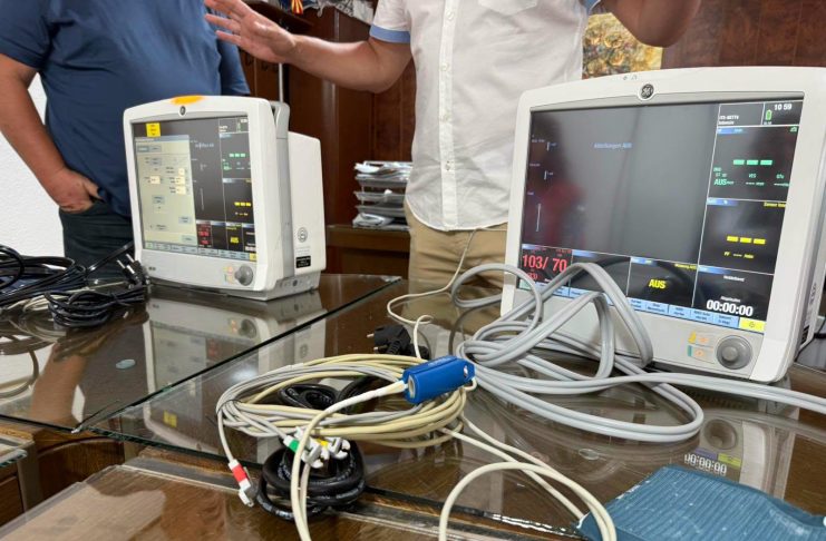 Donacion i rëndësishëm për spitalet e Strugës: Sigurohen 11 monitorë dhe krijohen dhomat e kujdesit intermediar